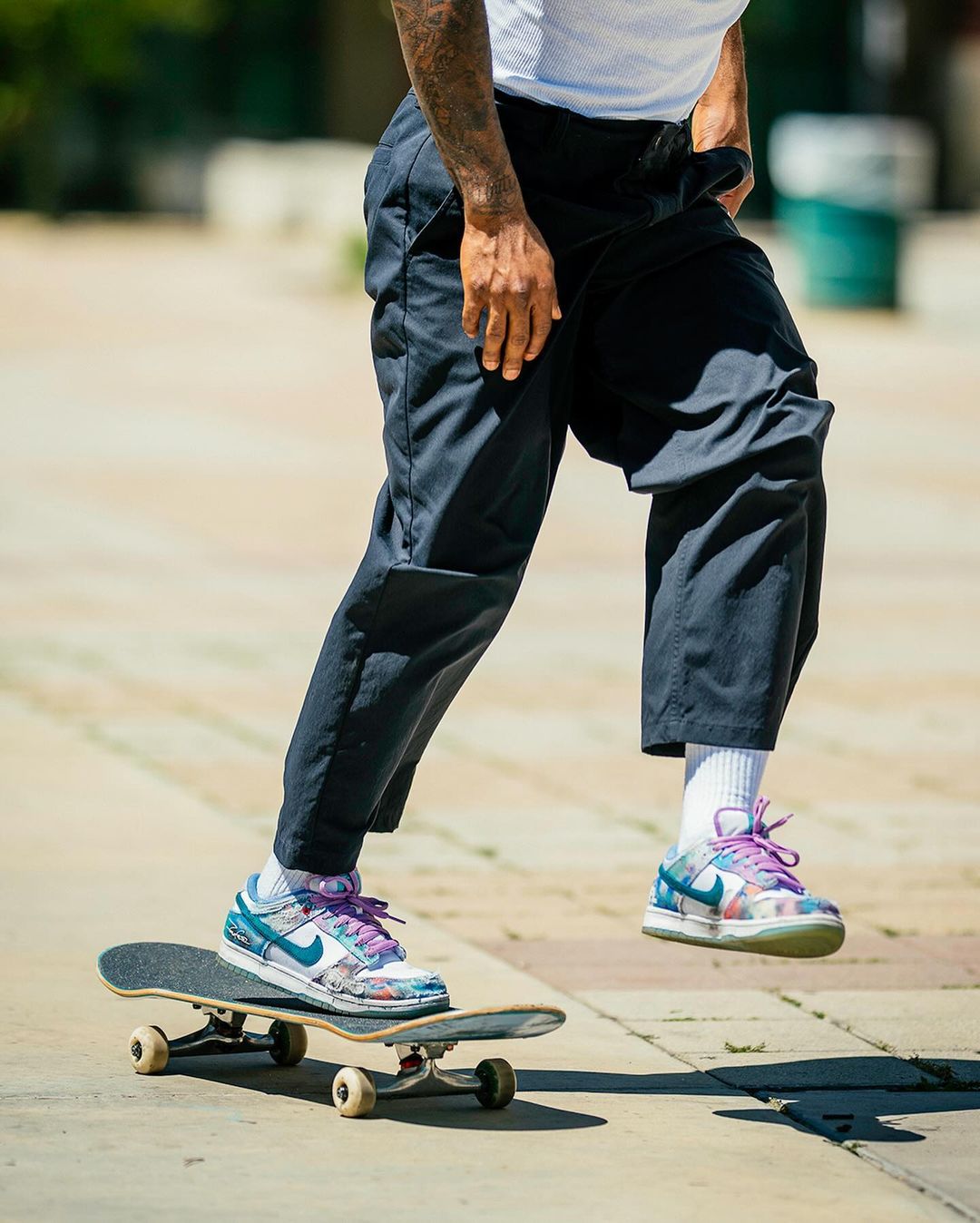 futura-nike-sb-dunk-low-hf6061-400-release-20240518