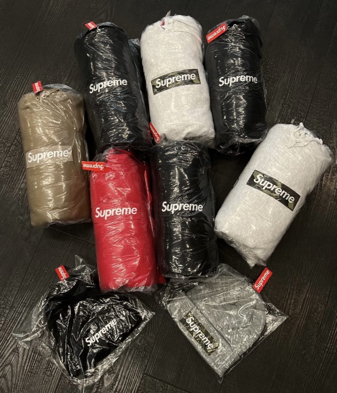 supreme-online-store-20231209-week16-23fw-23aw-release-items-look