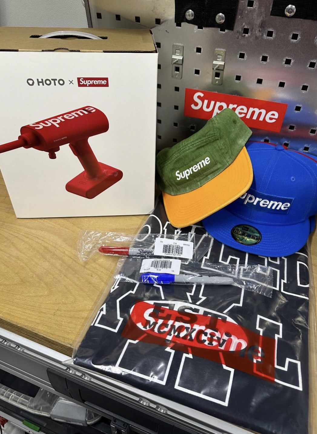 supreme-online-store-20240316-week5-24ss-release-items-look