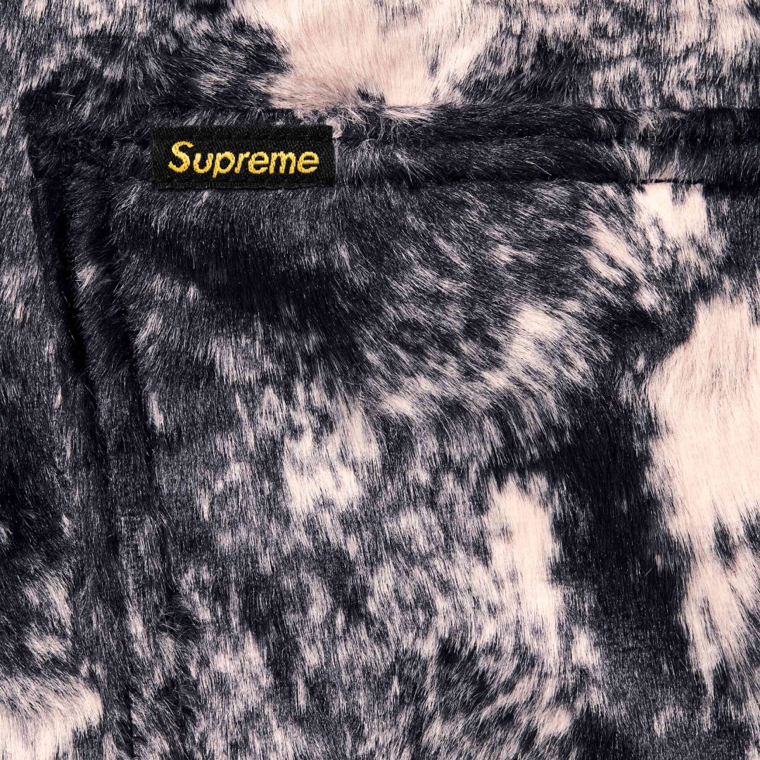 supreme-24ss-faux-fur-short
