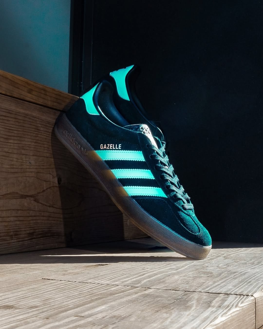 ADIDAS SAMBA & GAZELLE BLACK CLEAR MINTが1/9に国内発売予定 ADIDAS SAMBA & GAZELLE BLACK CLEAR MINTが1/9に国内発売予定
