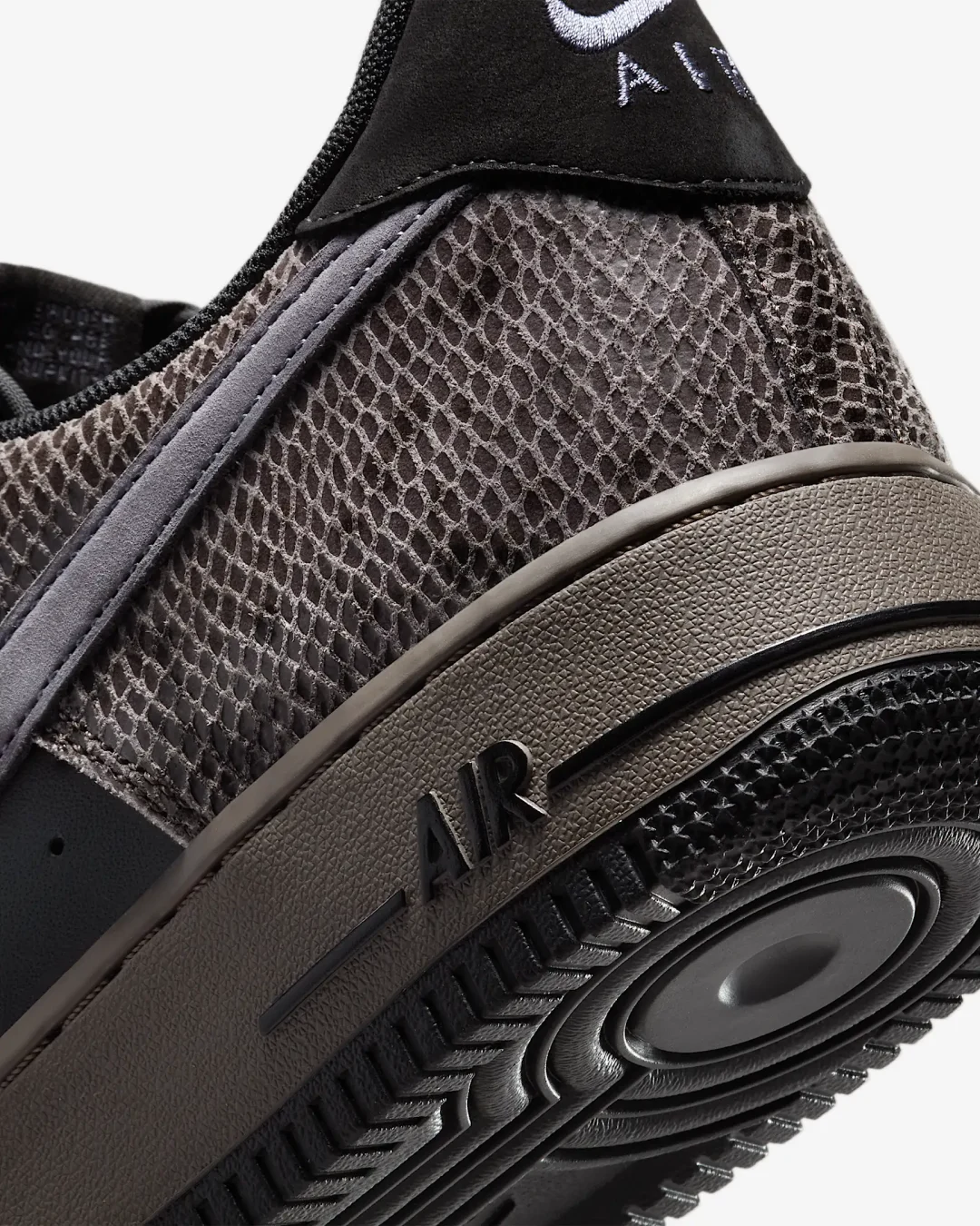 nike-air-force-1-low-snakeskin-hf2898-001-500-100-release-20250101