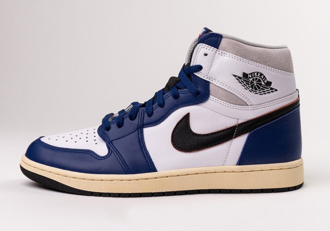 nike-air-jordan-1-high-og-deep-royal-blue-dz5485-100-release-2025-april