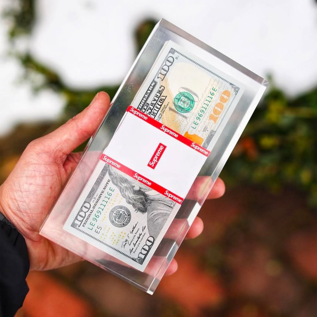 supreme-24fw-24aw-cash-paperweight-keychain