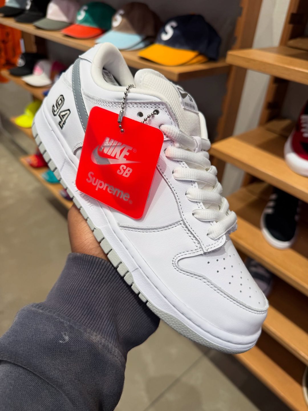 Supreme 公式通販サイトで9月6日 Week2に発売予定の25FW 25AW